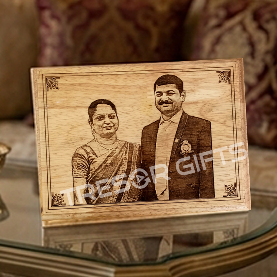 Couple Photo Wooden Engraving